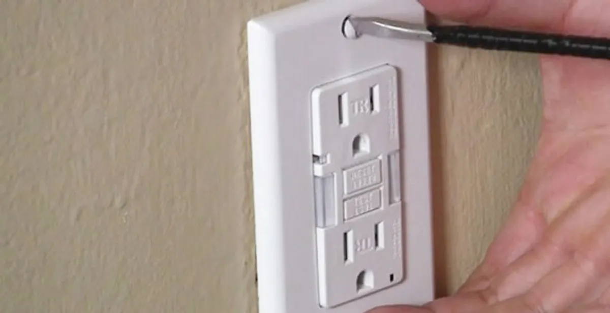 gfc outlets service securing and mounting ground fault circuit interrupter outlet by certified electricians in Bakersfield, CA